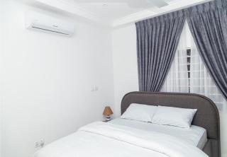 Efie Pa Apartments - 7
