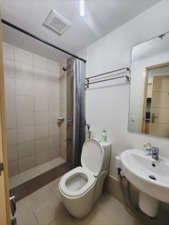 Solinea Tower3 in front of Ayala - 2