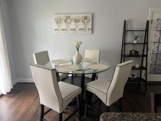 Cozy nook - Cary - 3