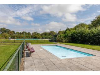 Holiday Home in De Punt with Pool & Garden - Burgh-Haamstede - 3