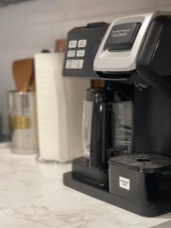 Brand New Guest Suite + Full Kitchen + Parking - 6