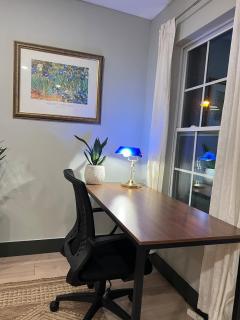 Spacious, Quiet, Near Zoo, Stadium & Family Spots - 3