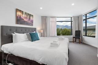 The Two Bed Abode on Thompson Street - 1