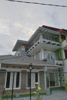 K's Cove Kandy - 0