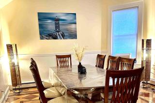 Coastal Charm Retreat - Victorian 7-Bedroom House - 1