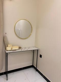 شقة انيقة بغرفة وصالة - 4