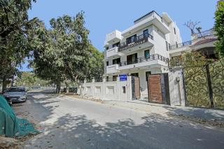 Collection O Imperial Oak Near Leisure Valley Park - 9