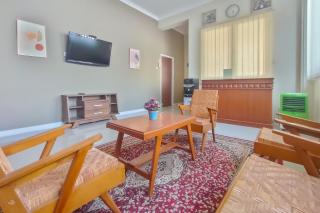 RedDoorz Syariah at Innap Guest House Alun Alun Sragen - Sragen - 4
