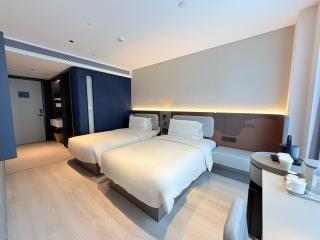 Atour X Hotel Chengdu Qingbaijiang Wanda - 0