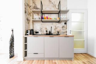 Live The City In A Designer Apartment Near Main St - 7