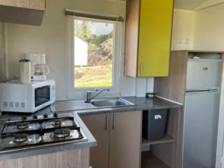 Mobil home confortable avec terrasse pour 4 personnes - API-1-52-583 - 7