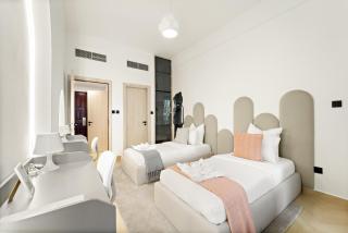 Luxury 5BR Penthouse in Marina l Private Jacuzzi & Sauna - 3