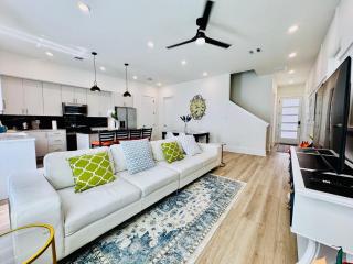 Your cozy spacious home awaits - 9