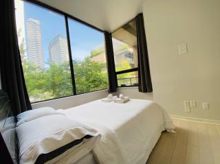 Elegant Bright Quiet & Central Condo in Downtown - Vancouver - 1