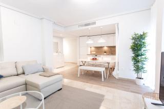 The Lucky Flats - Pintor Sorolla - Alicante - 8