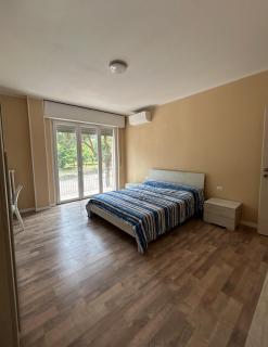 Romeo's flat - 5