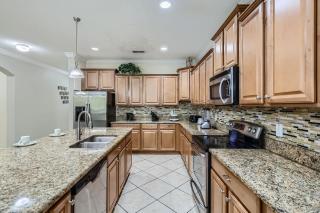 Spacious 6br Villa W Pool, Game Room & View - 7