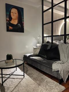 The QuietPad A Stylish Studio, Pool with Free Parking in Davao City Center - 3