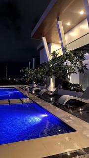 The QuietPad A Stylish Studio, Pool with Free Parking in Davao City Center - 1