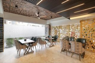 FabHotel Inn of Joy - 2