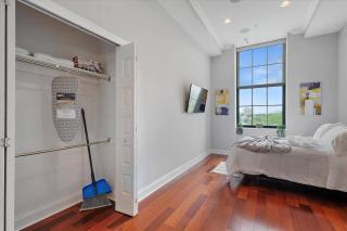 Upscale Studio W Rooftop Deck - Philadelphia - 2