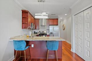 Upscale NoLibs XL Studio - Pool & Gym - 1