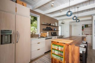 Touch of Class Cottage - A Caribbean Beachfront Cottage cottage - 2