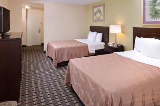 Quality Inn & Suites Montebello - Los Angeles - 2