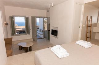 Pentanemi Folegandros - Ano Meria - 8