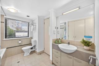 Cloud Nine City Centre 1BDR - 6