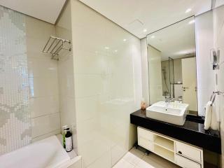Luxurious 1BR , Damac Maison Canal Views - 8