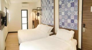 Styles Hotel - 9