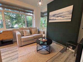 Cozy 2-Bed Flat near Beach - Bournemouth - 0