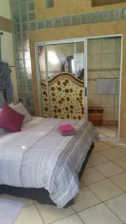 Texas Guesthouse - 9