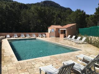 Camping Aux Portes De Cassis - La Bédoule - 1