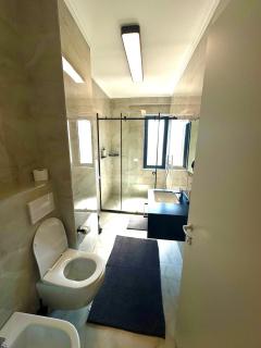 Luxurious & Spacious Old Bazaar Apartment - Tirana - 4