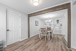 Beach Town Escape-Mins to Boardwalk-Pets-Firepit! - 6