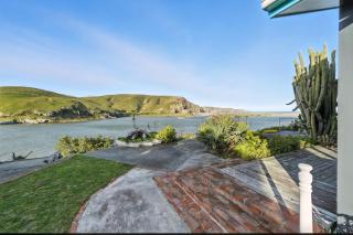 Pebble Shore Haven - Little River Holiday Home - 8