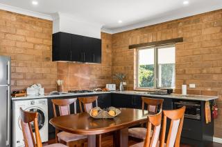 Sherwood Cottages Blue Gum, A Serene Country Getaway - - 8