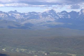 Lofted Equipped Dome with Picnic Table, Deck and BBQ in Alberta - 2