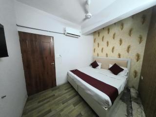 Hotel Square Residency - Dehradun - 4
