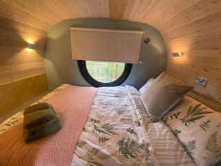 Henge Hideaway - - 6
