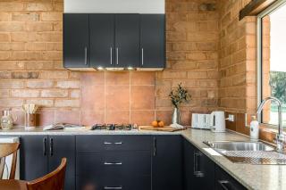 Sherwood Cottages Spotted Gum Nature Hideaway - - 7