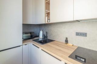 Ventus White - 6