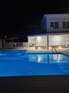 Casa Familiar Alhaurín de la Torre con Jacuzzi - 0