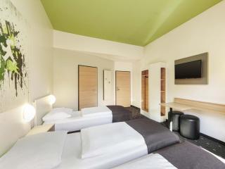 B&B HOTEL Berlin-Potsdamer Platz - 1
