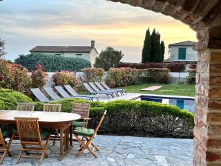 Villa Camelina - Barat - 1