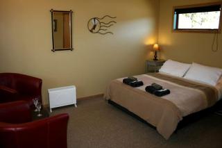 Fully-Furnished Holiday Room near Catlins Forest Park, South Island, New Zealand - 7