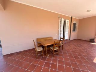 Appartamento con Giardino-Free Parking-2 minuti dalla Stazione - 2