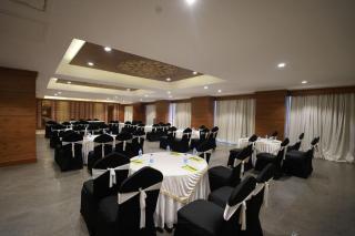 Wood Creek Resort & Spa Kasauli - 3